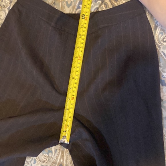Tall 33.4 inseam Tahari lined suit. Pristine - Picture 11 of 13